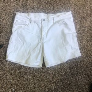 Levis White high waisted shorts